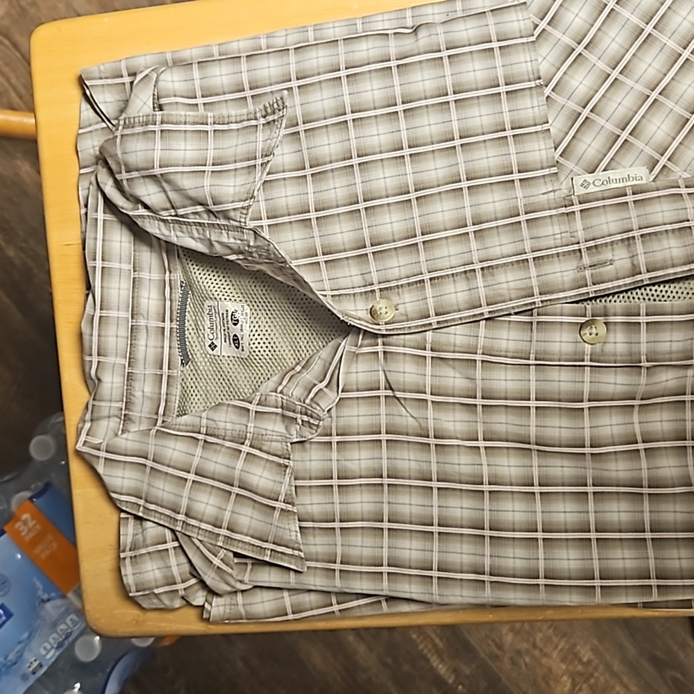 Columbia (Tall XL Men's Shirt)